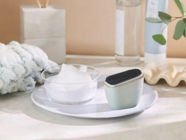 BRUNO イオン洗顔ブラシ