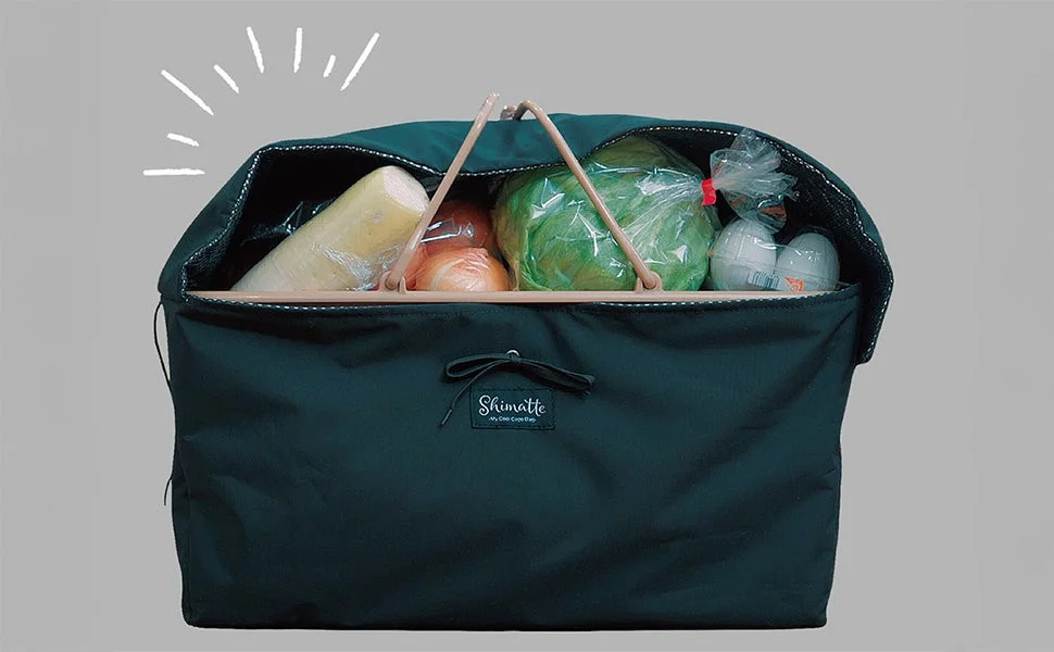 食材満載のバッグ