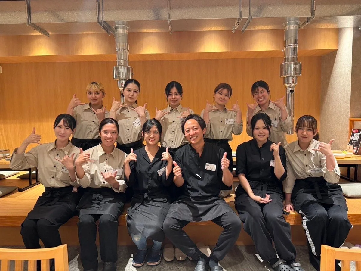 焼肉こじまスタッフ集合写真