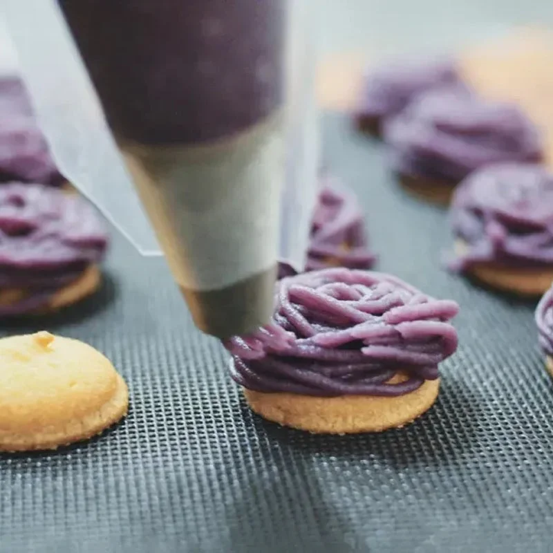 クリーム絞り出しの画像