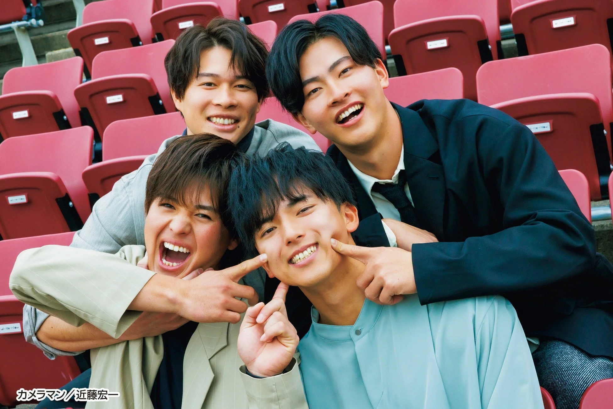 スタジアムでの選手集合写真