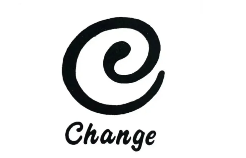 「Change」のロゴと渦巻き状のシンボル