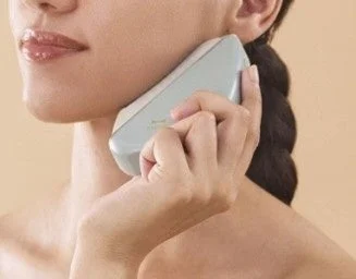 BRUNO 温冷EMSフェイシャルリフト