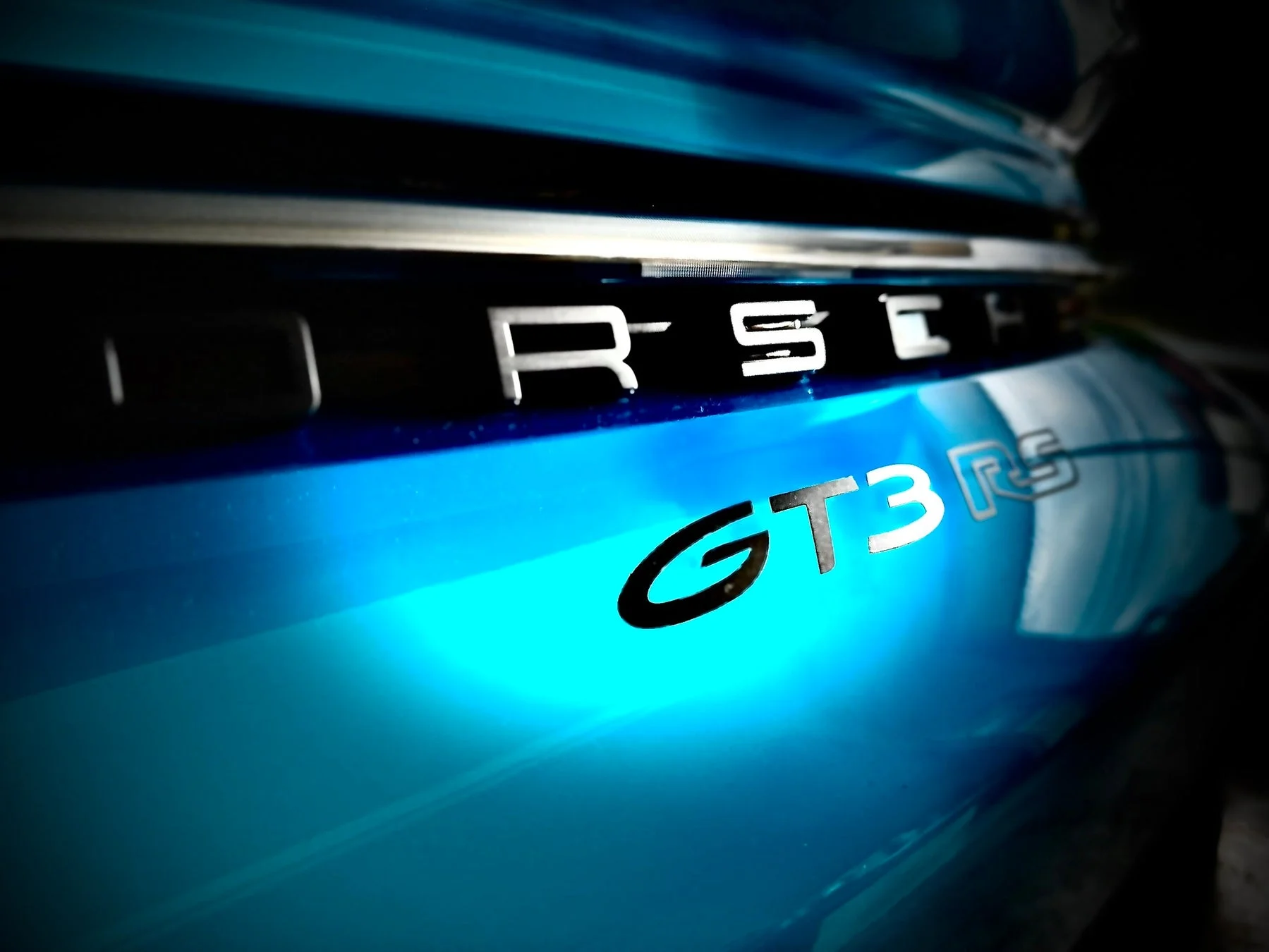 青いポルシェGT3 RS