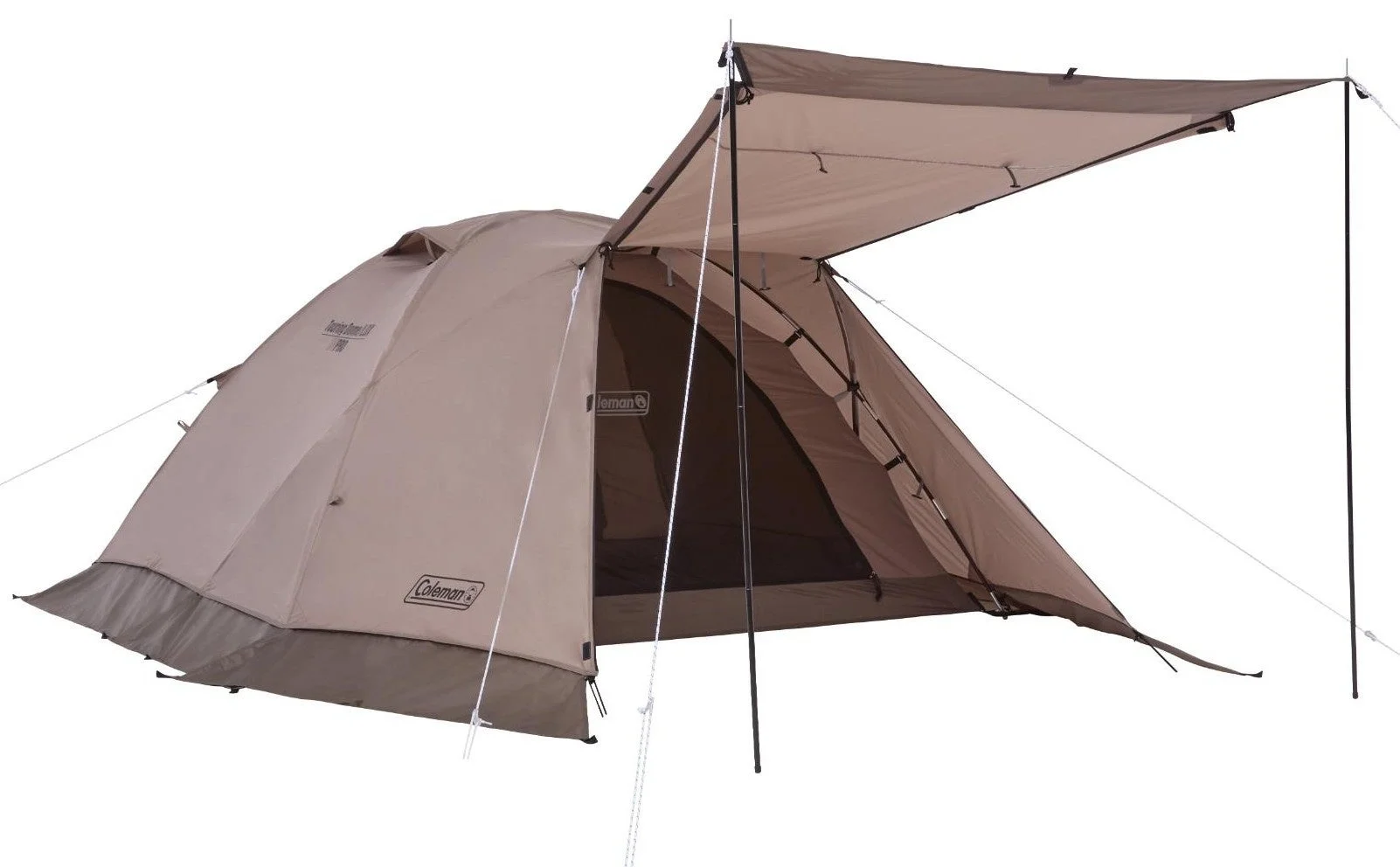 タープを跳ね上げた前室