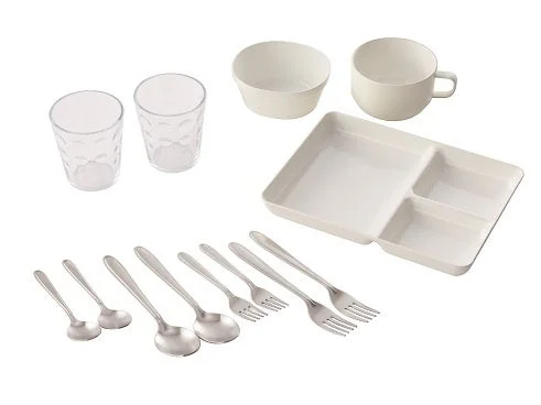 食器とカトラリー