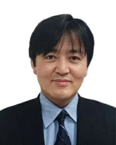 野口俊哉氏