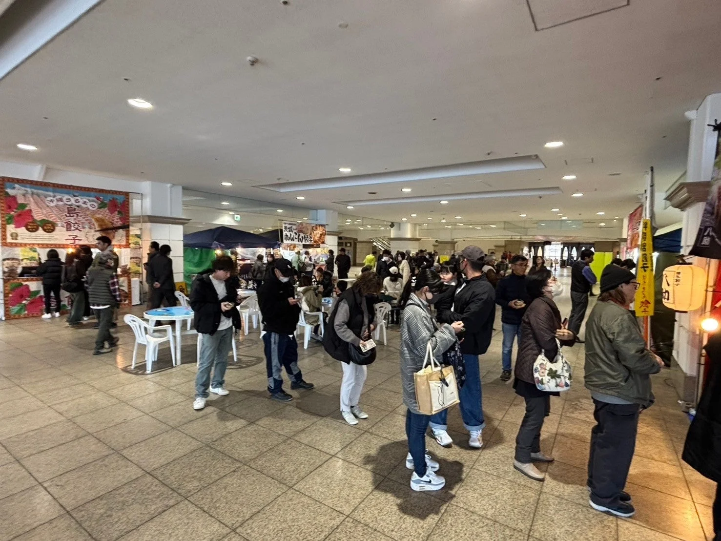 沖縄物産展の様子