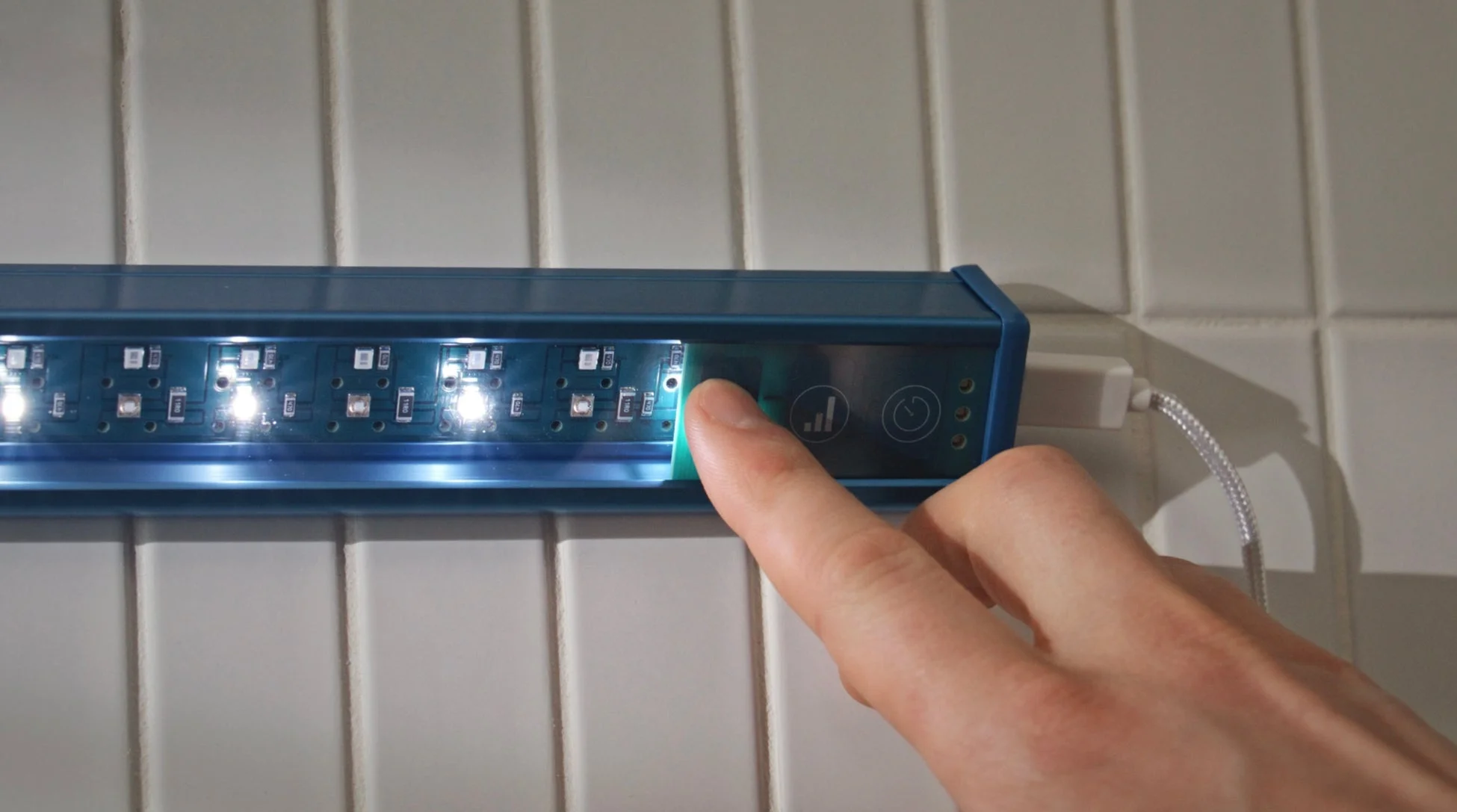 ボタン一つで光除菌