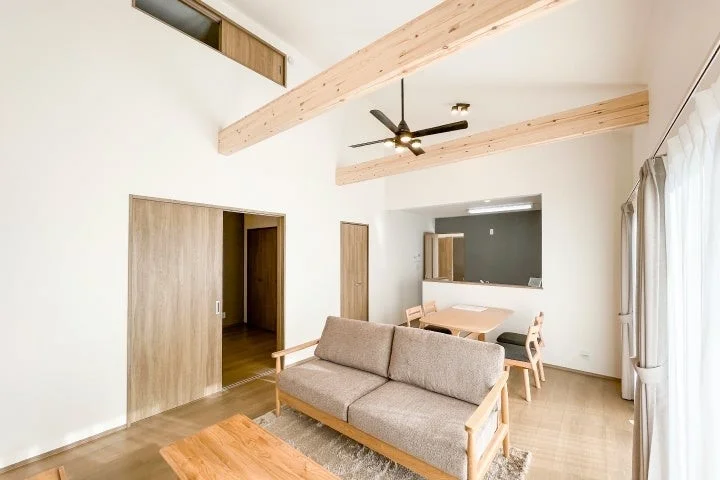 開放的なリビングダイニング