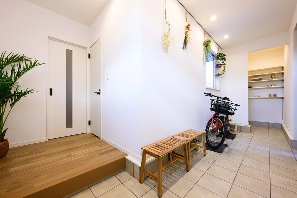 機能的でモダンな玄関