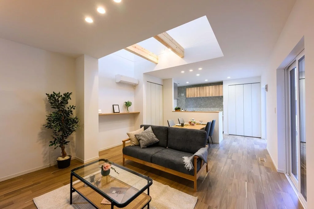 明るく開放感のあるリビングダイニングキッチン