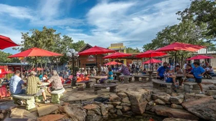 屋外レストランのテラス席