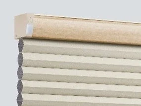 ベージュ系のハニカム構造のブラインド